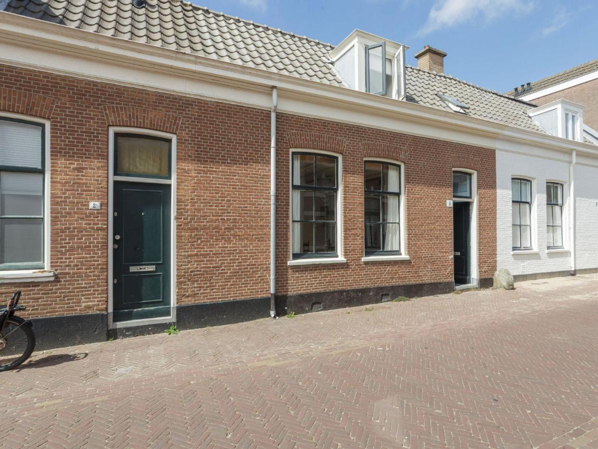 Picturesque Fisherman S House In Scheveningen Near The Shops The Hague Room photo